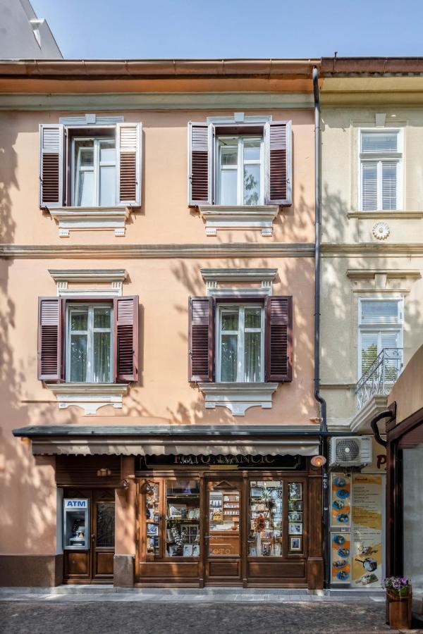 Photel Studio Apartments Crikvenica Luaran gambar
