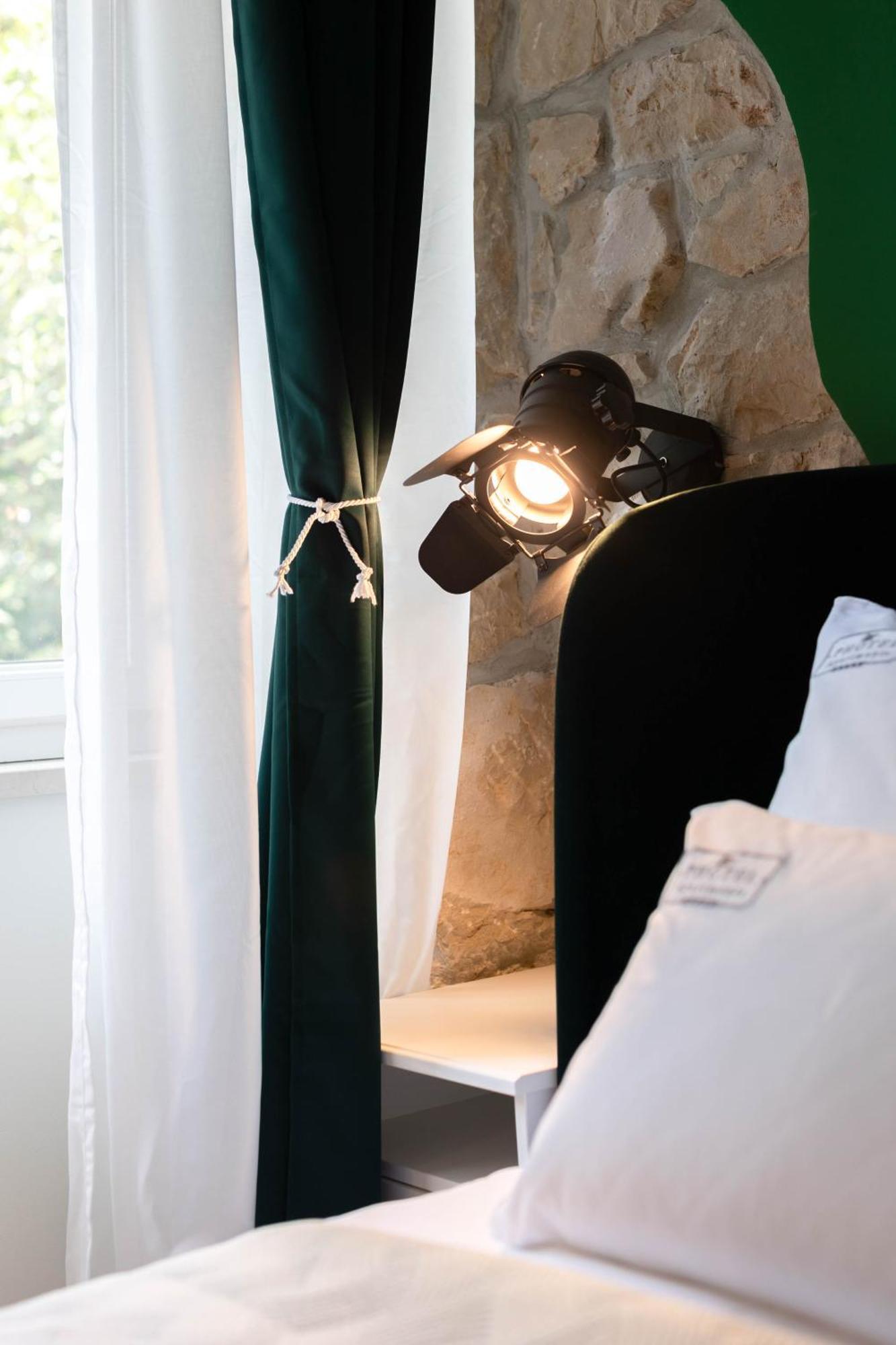 Photel Studio Apartments Crikvenica Luaran gambar